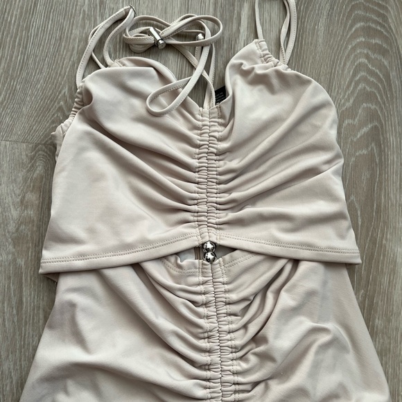Forever 21 Backless Ruched Beige Dress - Picture 5 of 5